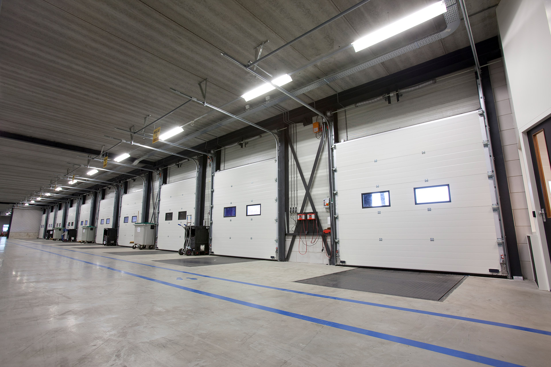 Sectional-Overhead-Doors (2) Sectional-Overhead-Doors (2)